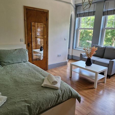 Bright Studio Apartment In A Perfect Location Londra Dış mekan fotoğraf